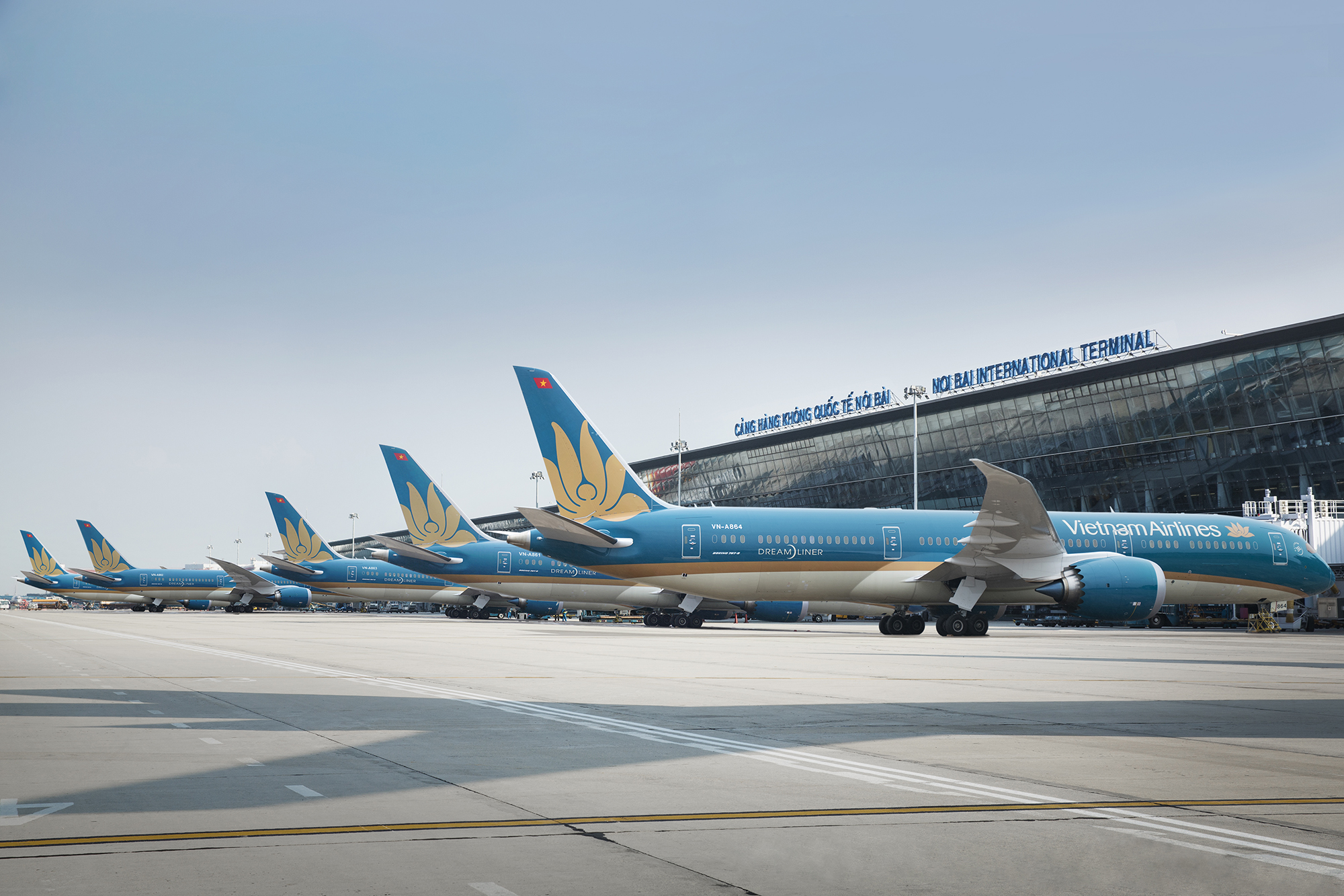Vietnam Airlines tạm dừng khai thác tất cả đường bay quốc tế đến hết 30/4. Ảnh minh họa