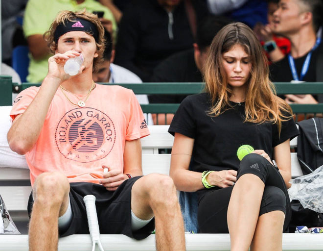 Zverev chia tay bạn gái cũ trong năm 2019