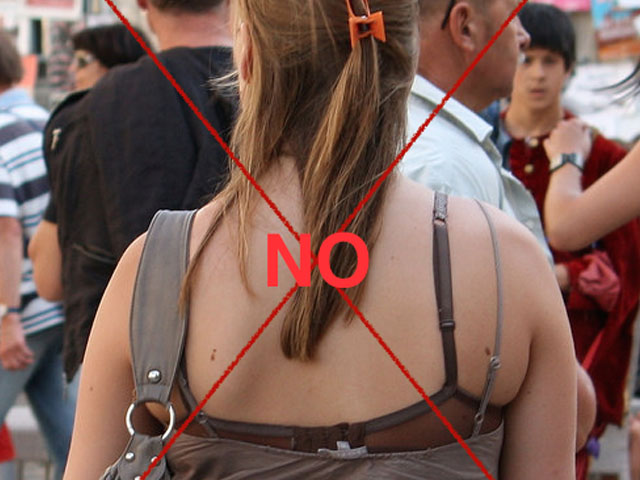 Thời trang - Khi những chiếc dây áo đòi quyền được lộ