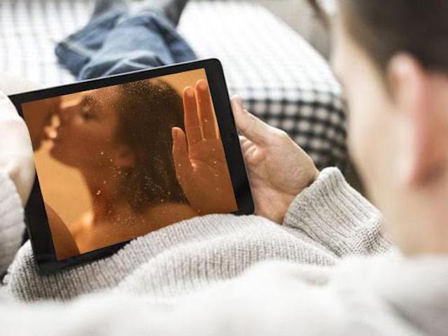 Công nghệ thông tin - Tặng phim để người xem ở nhà phòng dịch, web khiêu dâm "sập" trong "một nốt nhạc"