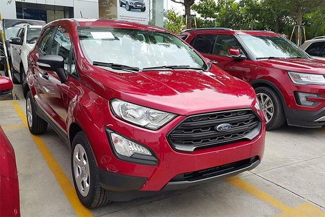 Ford EcoSport giảm giá 90 triệu đồng, cạnh tranh Hyundai KONA - 1