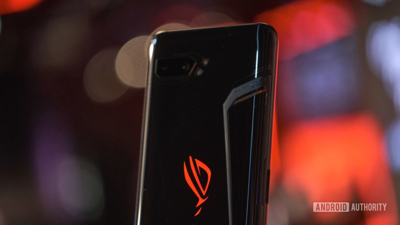 ASUS ROG Phone 2 vs Xiaomi Black Shark 2 Pro: Smartphone nào sẽ thỏa mãn đam mê game của bạn? - 9