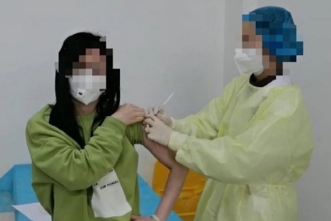 Xiao Mi là một trong số 108 tình nguyện viên được tiêm thử nghiệm vaccine ngừa Covid-19.
