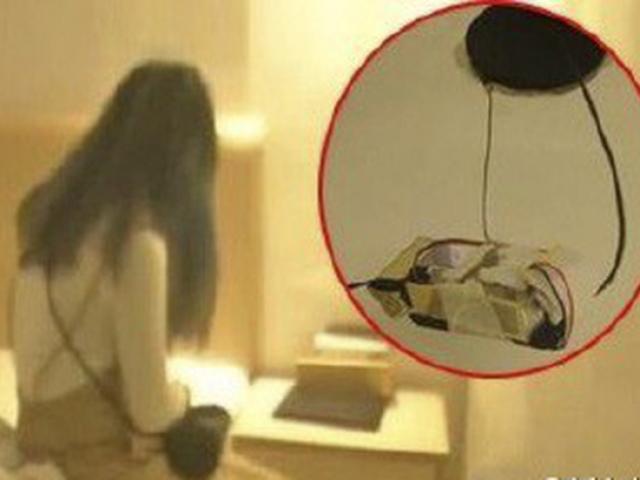 Pháp luật - Nóng trong tuần: Bí mật sau vụ 10 cặp đôi ở HN bị quay lén khi đang làm "chuyện ấy"