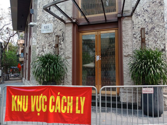  Nhà bệnh nhân số 17 (bệnh nhân đầu tiên tại Hà Nội) đang được cách ly