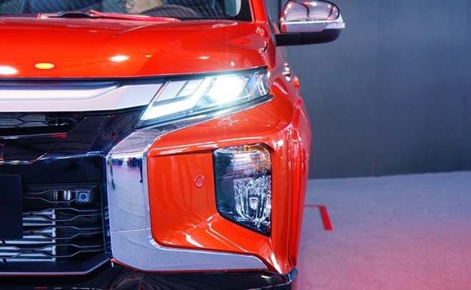 Giá xe Mitsubishi Triton 2020 lăn bánh mới và so sánh giá - 8