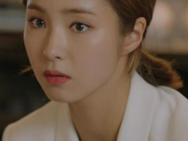 Bạn trẻ - Cuộc sống - Hành động bất ngờ của người chồng tàn tật ngày ly hôn khiến cô vợ bội bạc choáng váng