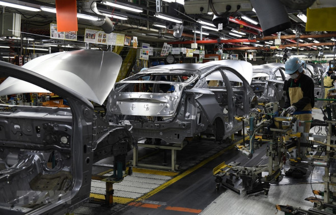 Nguy cơ đóng cửa, nhà máy ô tô xin giảm 50% thuế phí cho khách mua xe - 2