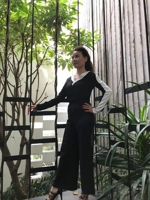 Mẹ đẻ Hà Hồ U70 vẫn thon thả chẳng kém con gái, rể tương lai cũng phải thán phục - 6