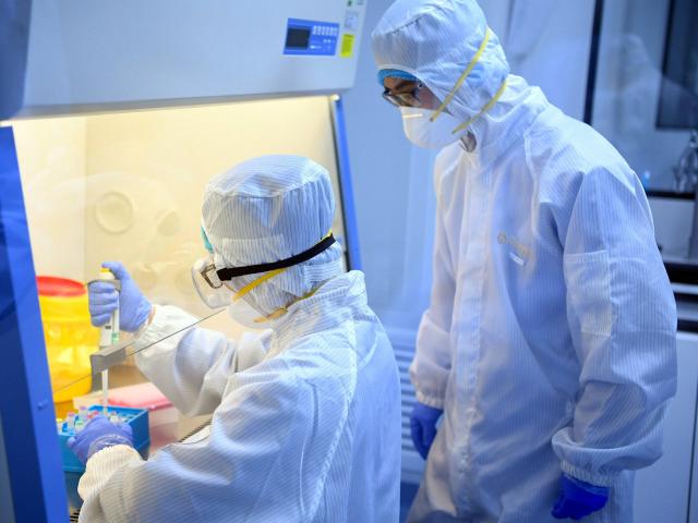 Chuyên gia: Covid-19 ít đột biến, có thể “trị” bằng một loại vắc xin duy nhất