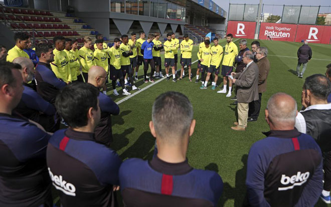 Ban lãnh đạo của Barcelona đã gặp mặt các cầu thủ hồi cuối tuần qua