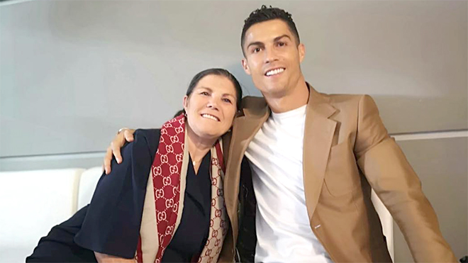Ronaldo về thăm mẹ vẫn bị cựu chủ tịch Juventus chỉ trích, lý do vì sao? - 2