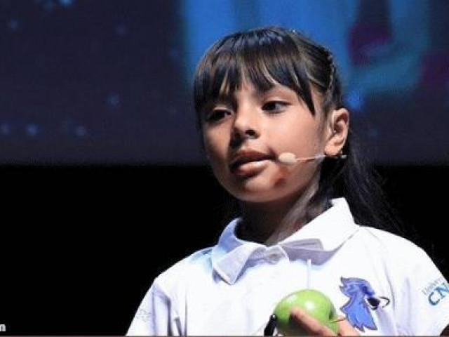 Bạn trẻ - Cuộc sống - Bé gái 8 tuổi được hiệu trưởng Đại học đích thân viết thư tay mời nhập học