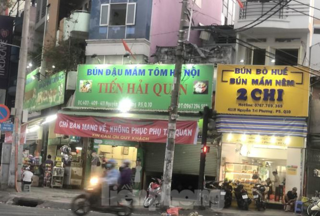 Hàng quán chuyển qua mô hình "take away" (mang đi)