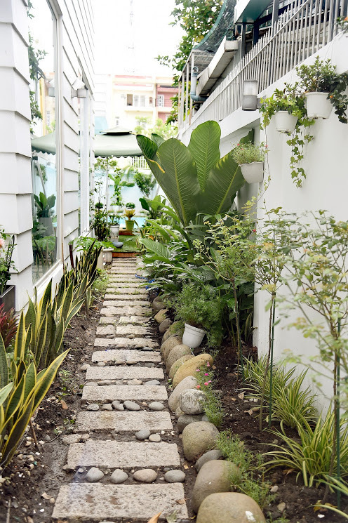 Căn biệt
thự khoác lên mình không gian xanh mướt tự nhiên