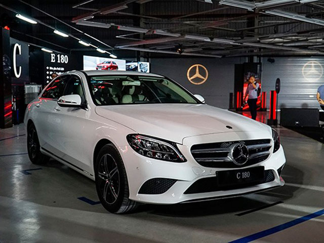 Tin tức ô tô - Mercedes-Benz C-Class giảm giá tới 100 triệu đồng