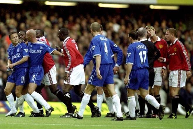MU từng thua thảm trên sân Chelsea năm 1999