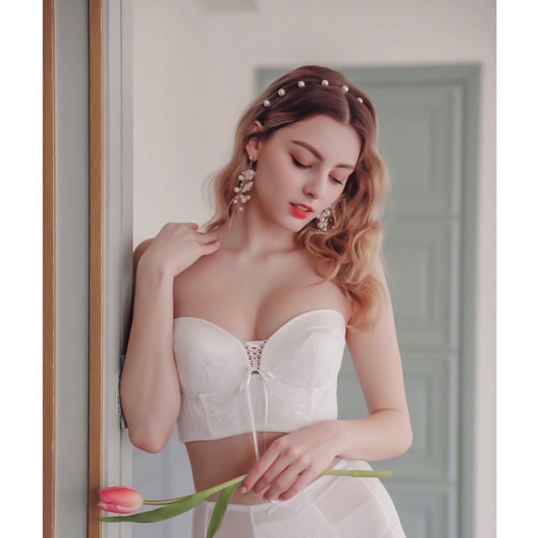 10X Đông Âu đẹp như tiên nữ đời thực trong quảng cáo thời trang - 7