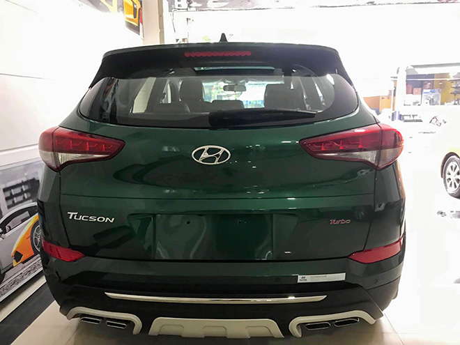 Hyundai Tucson màu xanh lục bảo rao bán 820 triệu tại Việt Nam - 3