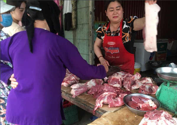 Giá thịt lợn đến tay người tiêu dùng vẫn đứng ở mức cao kể từ đầu năm 2020 đến nay
