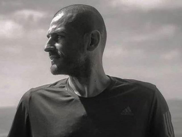 Bóng đá - Tin HOT bóng đá tối 28/3: Huyền thoại Real cạo trọc để chống Covid-19