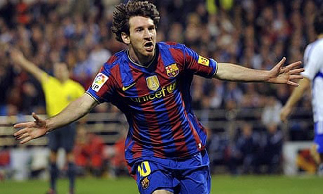 Tròn 10 năm Messi solo ghi bàn đỉnh cao: Thế giới "ngả mũ" vì thiên tài - 1