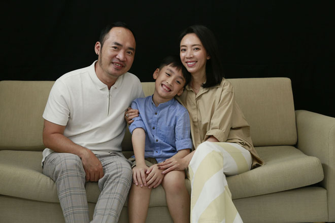 Phản ứng của Thu Trang khi Tiến Luật cãi vã với con trai trên sóng truyền hình - 3