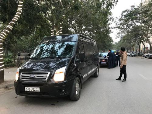 KHẨN: Dừng hoạt động xe hợp đồng, xe du lịch đến Hà Nội và TP.HCM để chặn dịch Covid-19 - 1