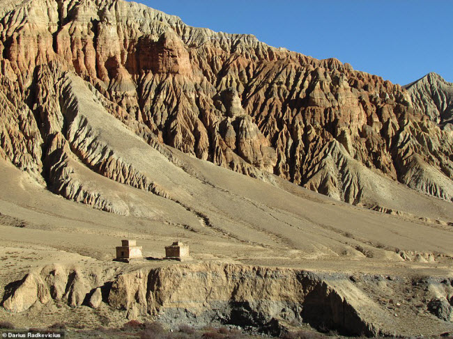 Upper Mustang là vùng bán tự trị của Nepal được mở cửa đón du khách tham quan từ năm 1992.
