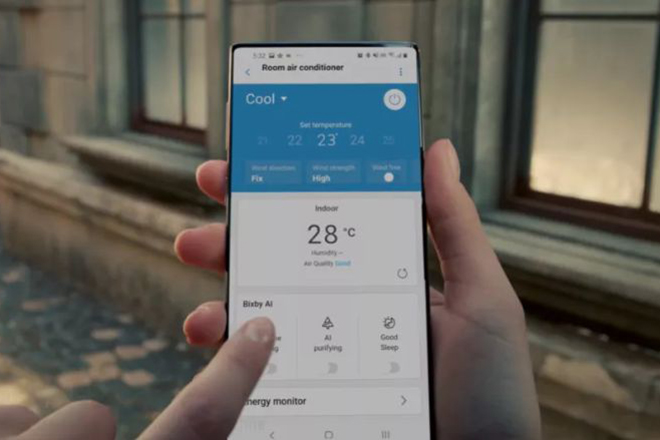 Quảng cáo điều hòa, Samsung để lộ Galaxy Note20 Ultra? - 1