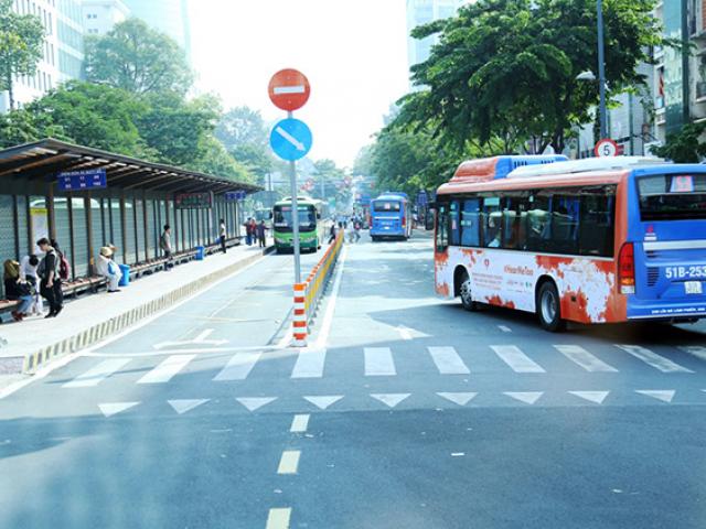 Tin tức trong ngày - Chống dịch Covid-19, TP.HCM tạm dừng mọi hoạt động xe buýt từ 1/4