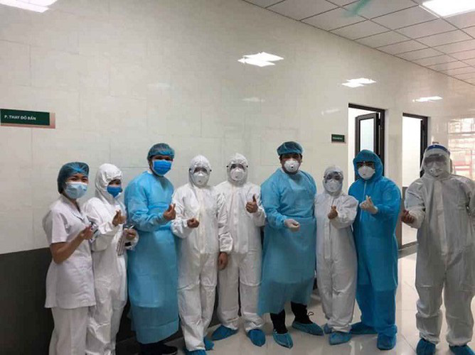 Bệnh viện Bạch Mai được tiếp tục nhận điều trị bệnh nhân nặng cấp cứu - 1