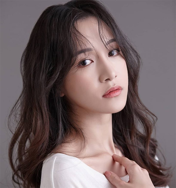 25 kiểu tóc xoăn sóng ngắn, lơi, nước đẹp nhất 2021 phù hợp với mọi cô gái - 2