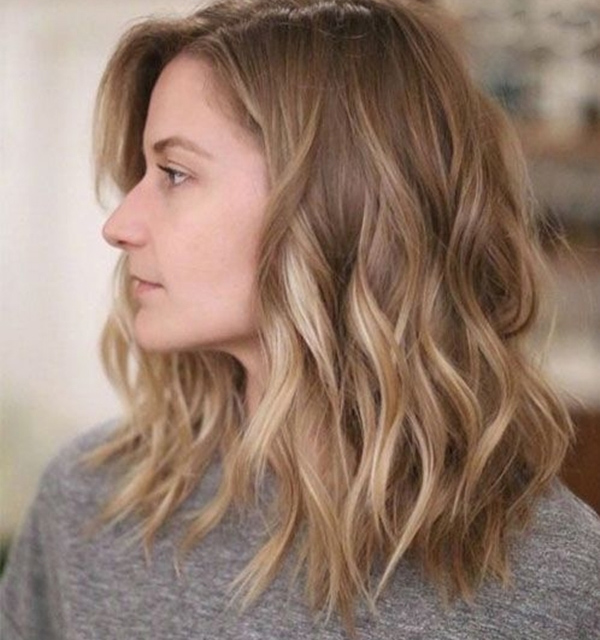 25 kiểu tóc xoăn sóng ngắn, lơi, nước đẹp nhất 2021 phù hợp với mọi cô gái - 5