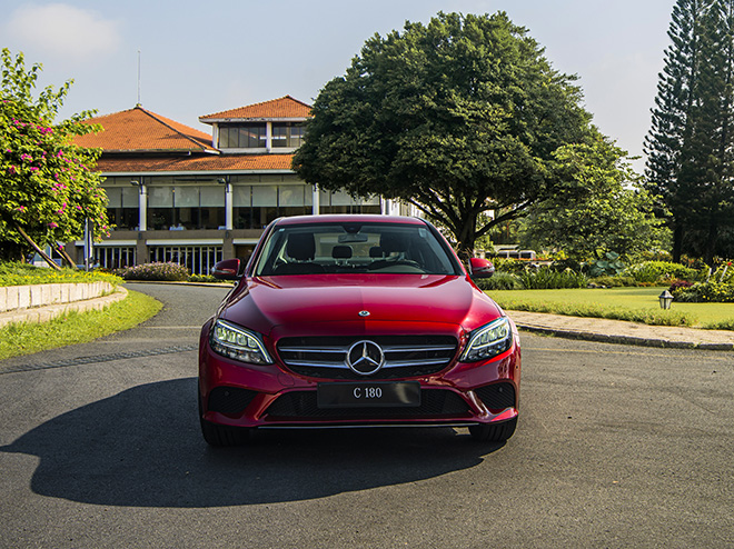 Mercedes-Benz tăng thời gian ưu đãi 50% phí trước bạ cho khách hàng Việt đến tháng 2/2021 - 3