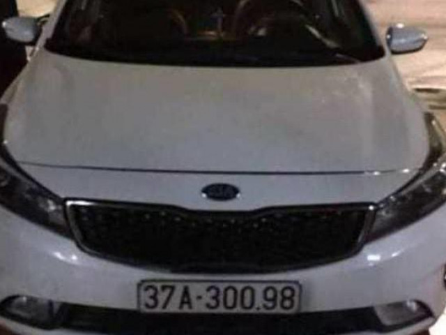 Pháp luật - Xôn xao thông tin ô tô để trên vỉa hè biến mất trong đêm giao thừa Tết Dương lịch