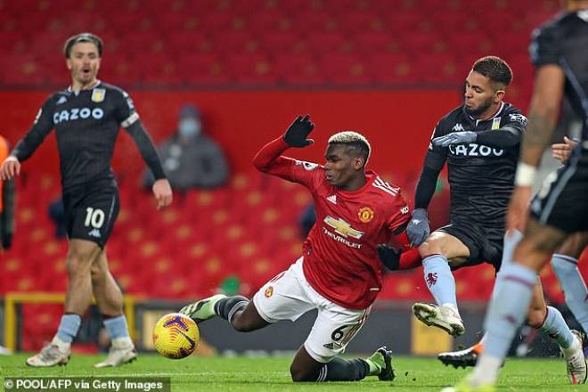 Pogba mang về quả penalty cho MU