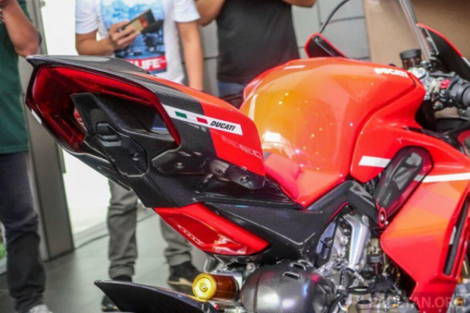 Cận cảnh Ducati Panigale Superleggera V4 duy nhất tại Đông Nam Á - 2