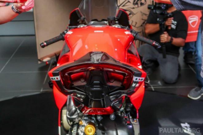 Cận cảnh Ducati Panigale Superleggera V4 duy nhất tại Đông Nam Á - 6