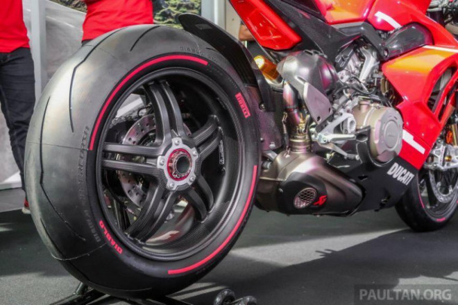 Cận cảnh Ducati Panigale Superleggera V4 duy nhất tại Đông Nam Á - 15