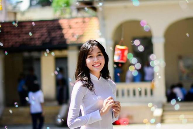 Vẻ đẹp trong veo của Á hậu Phạm Ngọc Phương Anh thời cấp 3 - 5