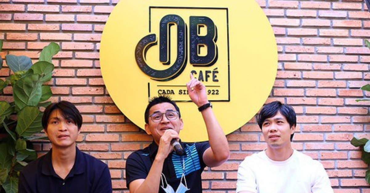 Bóng đá - Lương Kiatisak 600 triệu không đơn thuần là lương HLV