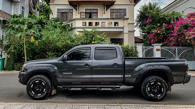 Xe bán tải Toyota Tacoma 2009 chào bán giá gần bằng xe Ranger LTD 4x4 - 2