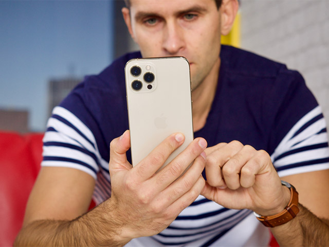 Thời trang Hi-tech - Top smartphone xịn có pin "trâu" nhất thời điểm này