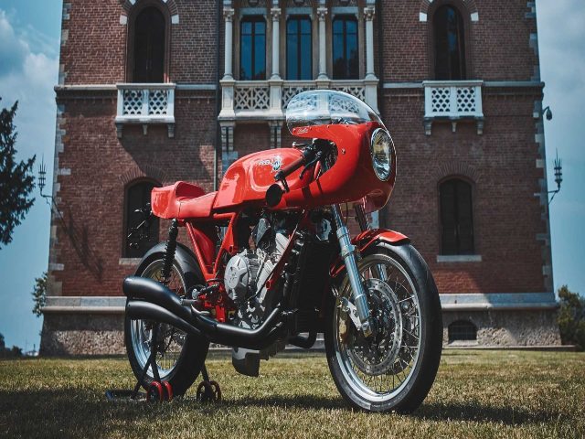 Thế giới xe - Phát mê xế nổ cổ điển Magni Italia 01/01 độc nhất vô nhị