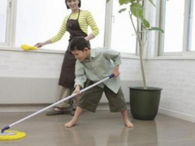 Bạn trẻ - Cuộc sống - Mẹ Sài Gòn chia sẻ cách khuyến khích hai con trai làm việc nhà trơn tru, tự lập