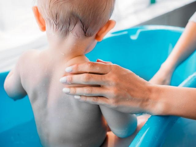 Giáo dục - du học - Tắm là thời điểm tốt nhất giáo dục giới tính cho trẻ, cha mẹ nên làm thế nào?