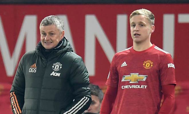 Van de Beek đòi họp khẩn vụ dự bị MU: Fan tức giận, Solskjaer phản ứng ra sao? - 1