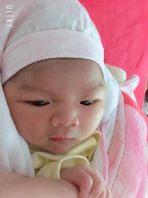 Bé Giai Tuệ - Thành quả ngọt ngào của Vợ chồng chị Trang, Anh Hồng (Diễn Châu, Nghệ An) sau hơn 2 tháng sử dụng Bộ đôi Long Phụ Đan – Phượng Mẫu Đan!