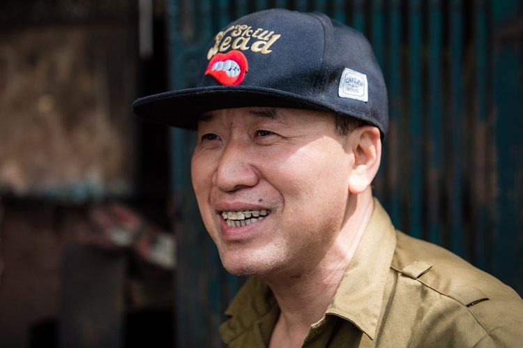 Chân dung ông Nguyễn Phương Hùng (60 tuổi) là người thợ rèn cuối cùng ở phố Cổ Hà Nội.